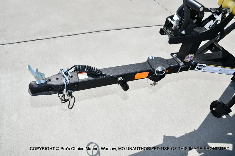 Slide: The Image of Tracker Pro Team 175 Crappie Edition 2026 - 24