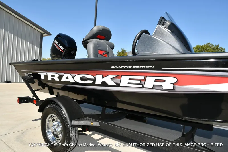 Slide: The Image of Tracker Pro Team 175 Crappie Edition 2026 - 25