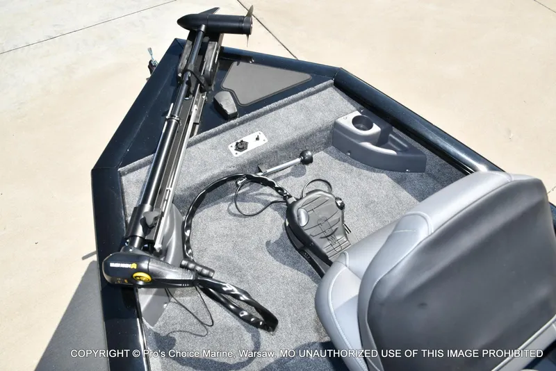 Slide: The Image of Tracker Pro Team 175 Crappie Edition 2026 - 39