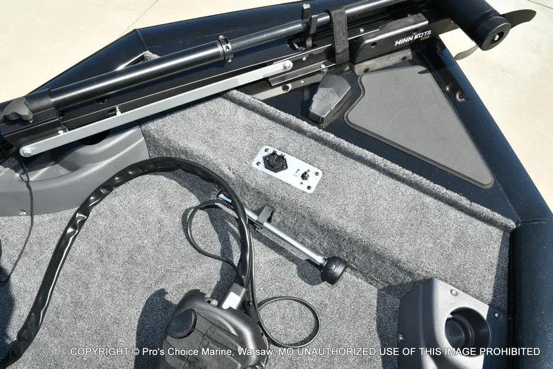 Slide: The Image of Tracker Pro Team 175 Crappie Edition 2026 - 40