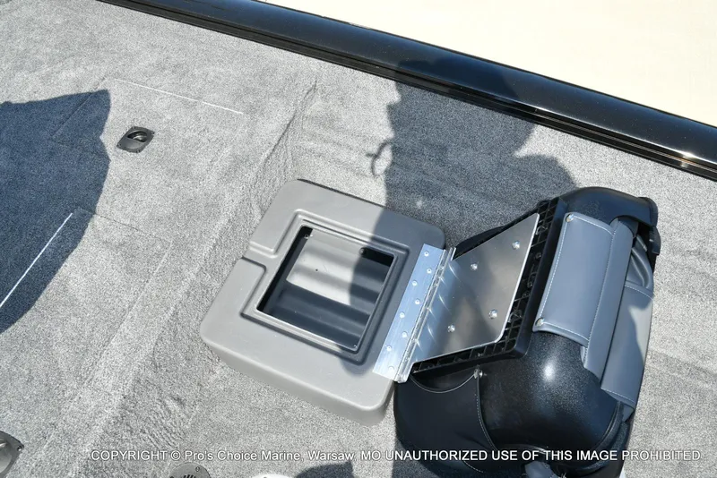 Slide: The Image of Tracker Pro Team 175 Crappie Edition 2026 - 47