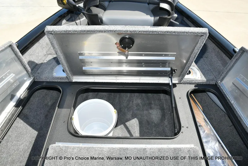 Slide: The Image of Tracker Pro Team 175 Crappie Edition 2026 - 57