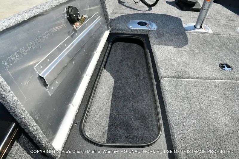 Slide: The Image of Tracker Pro Team 175 Crappie Edition 2026 - 60