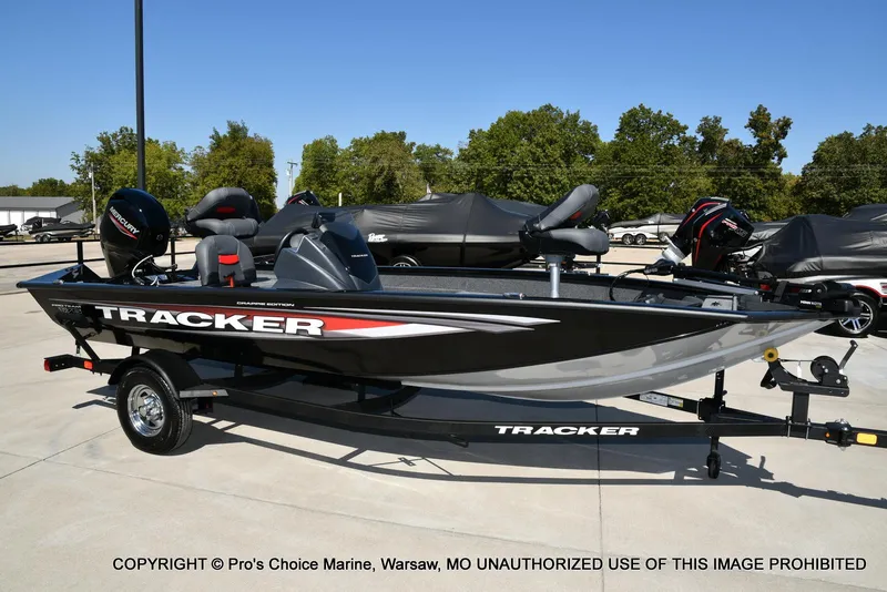 Slide: The Image of Tracker Pro Team 175 Crappie Edition 2026 - 72