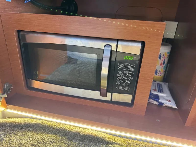 Slide: The Image of Jeanneau NC 895 2017 - 24