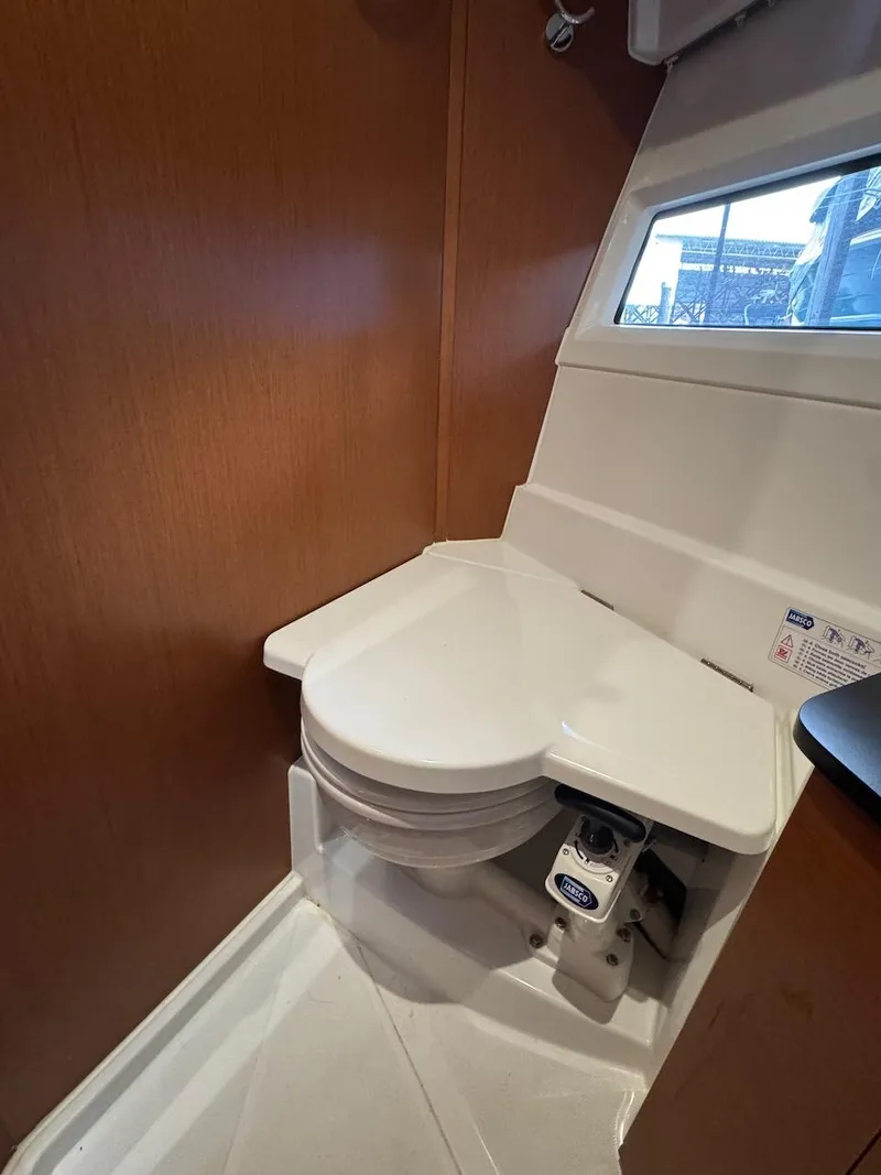 Slide: The Image of Jeanneau NC 895 2017 - 34