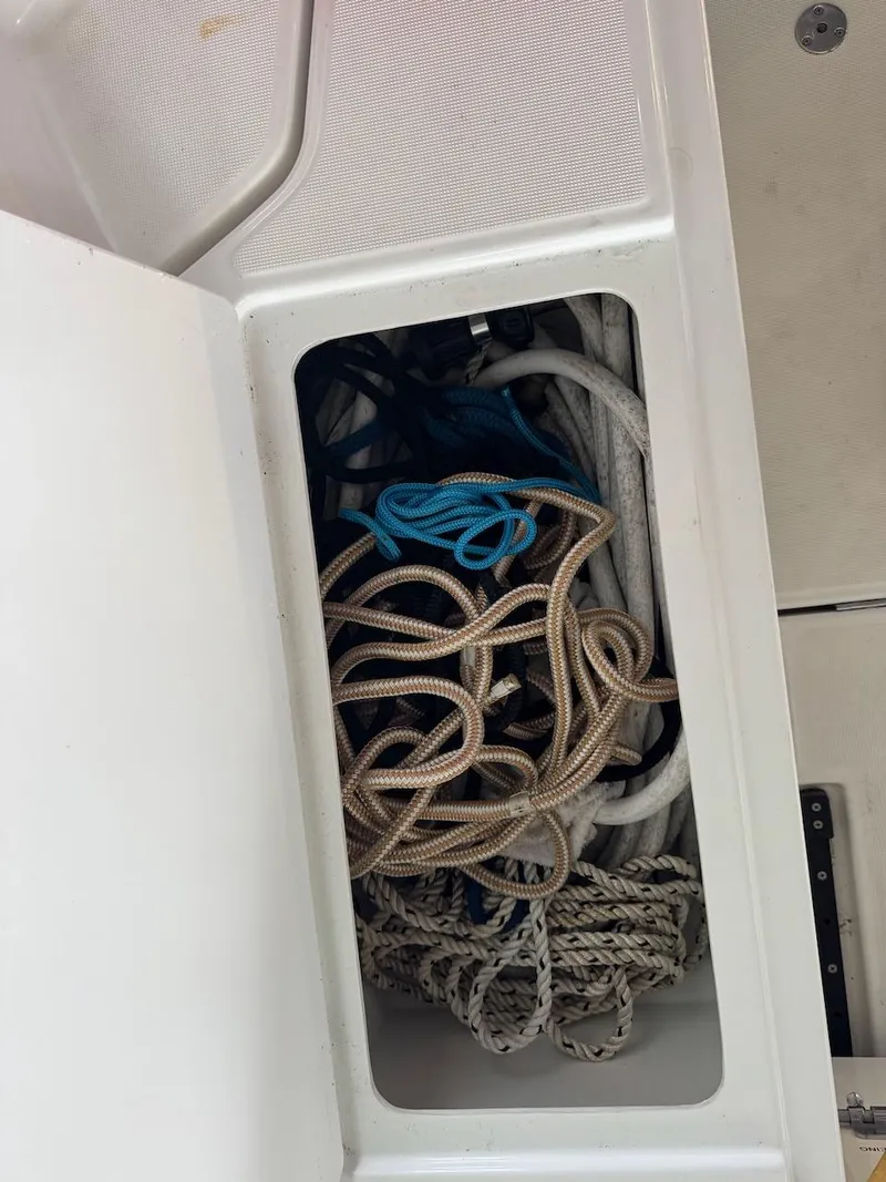 Slide: The Image of Jeanneau NC 895 2017 - 37