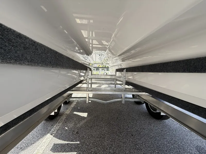 Slide: The Image of Twin Vee STX 260 STX 2026 - 9