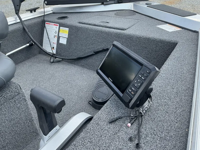 Slide: The Image of Lowe Stryker SS 2024 - 12