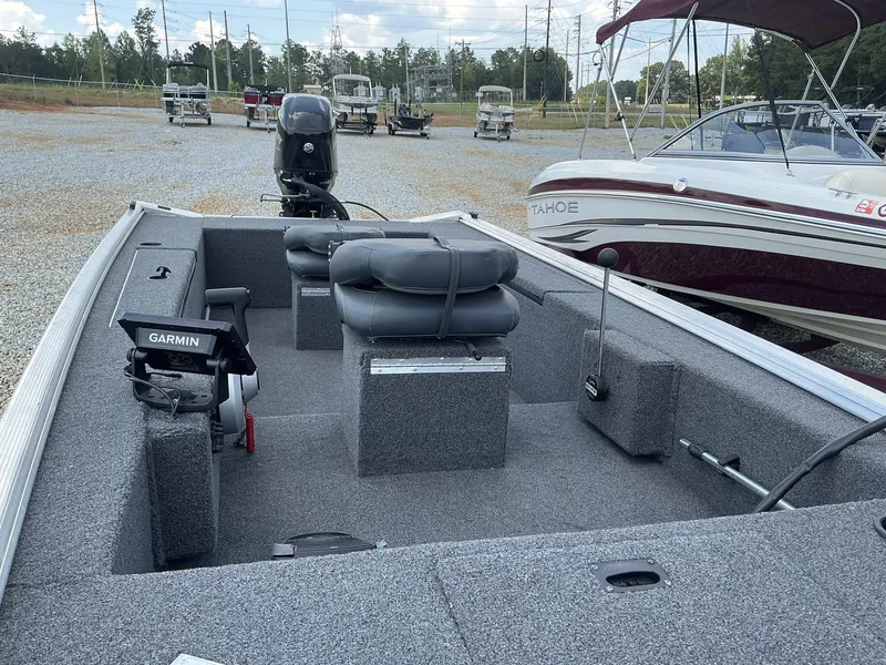 Slide: The Image of Lowe Stryker SS 2024 - 7