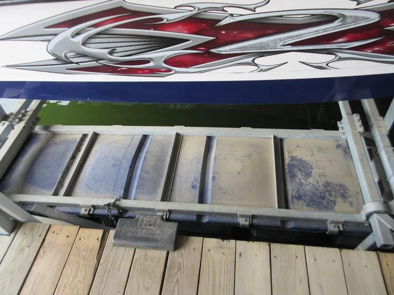 Slide: The Image of MasterCraft X2 2004 - 13