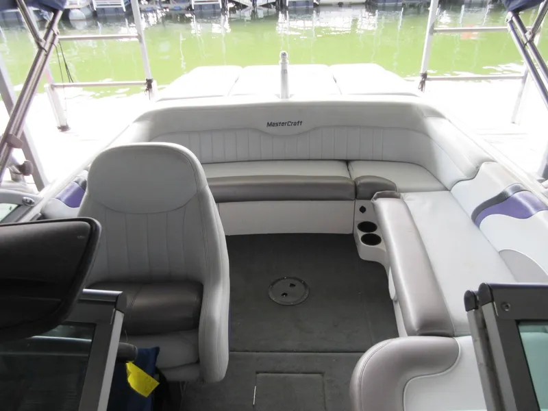 Slide: The Image of MasterCraft X2 2004 - 17