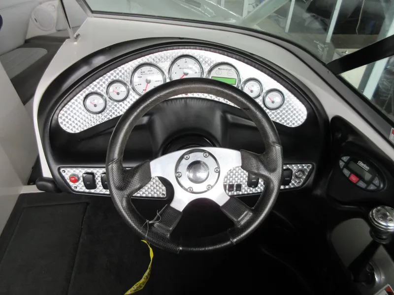 Slide: The Image of MasterCraft X2 2004 - 5