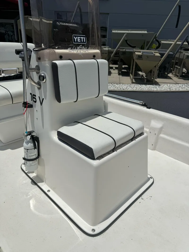 Slide: The Image of Cape Craft 16V Outcast 2017 - 12