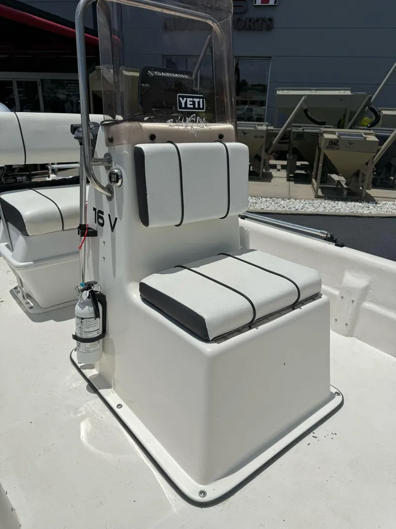 Slide: The Image of Cape Craft 16V Outcast 2017 - 14