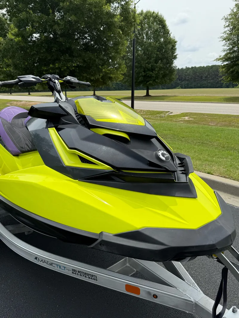 Slide: The Image of Sea-Doo RX PX 300 2018 - 12