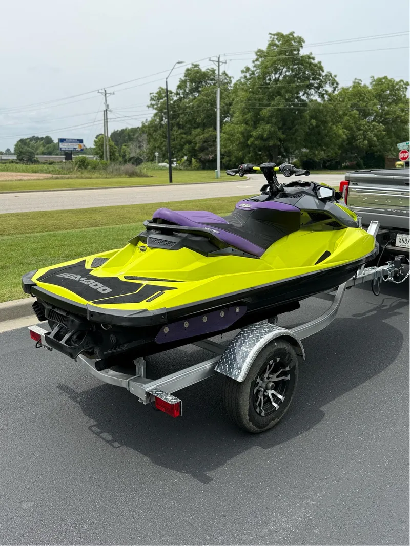 Slide: The Image of Sea-Doo RX PX 300 2018 - 4