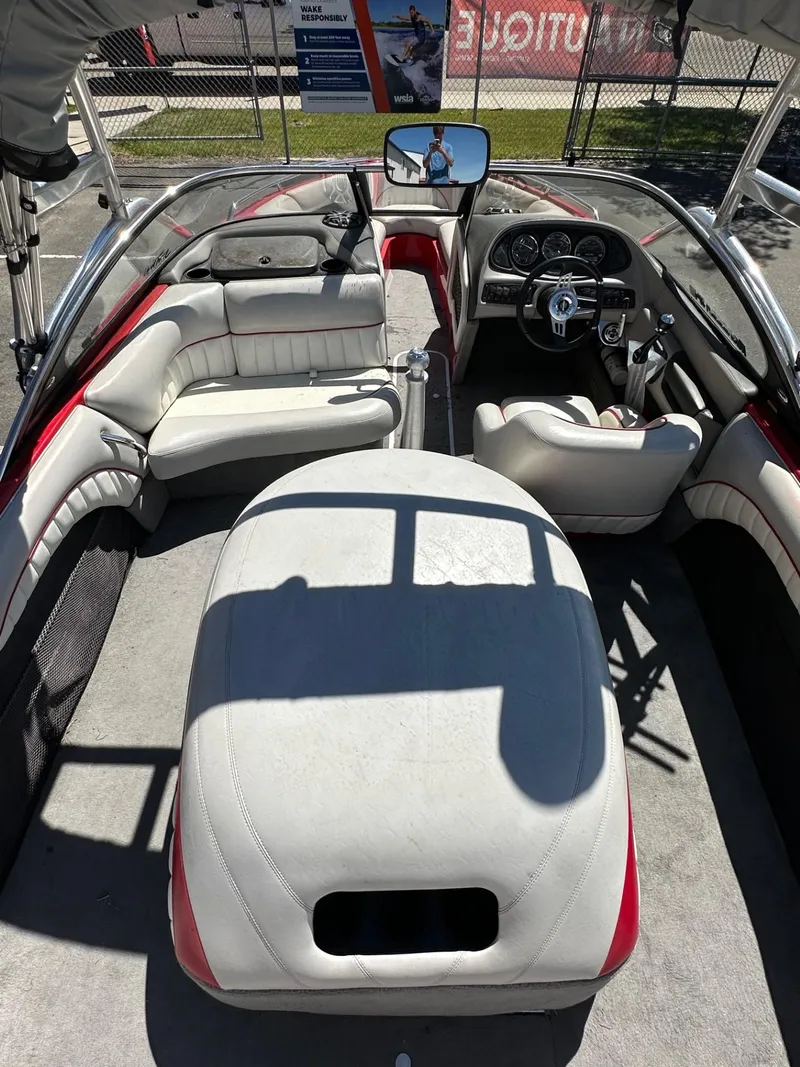 Slide: The Image of Malibu Response LXi 2004 - 8