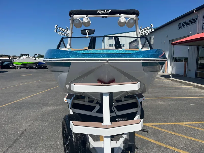 Slide: The Image of Tigé ZX1 2022 - 10