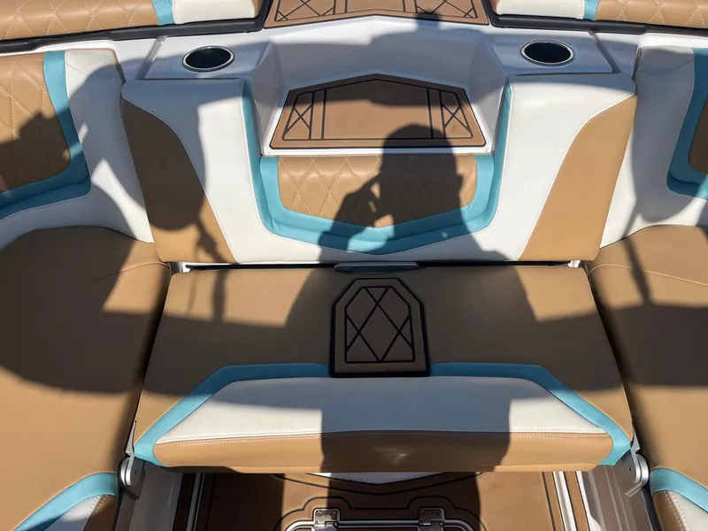 Slide: The Image of Tigé ZX1 2022 - 24