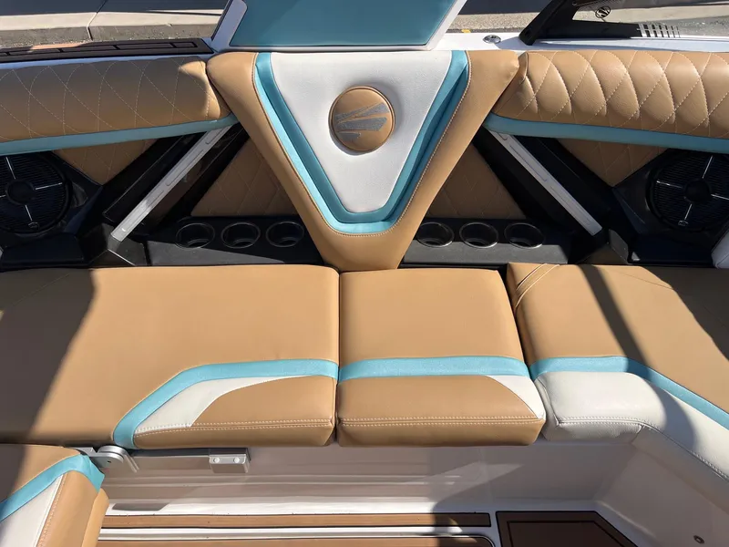 Slide: The Image of Tigé ZX1 2022 - 26