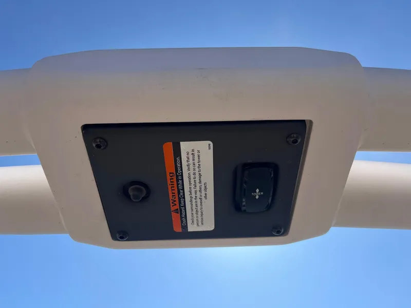 Slide: The Image of Tigé ZX1 2022 - 40