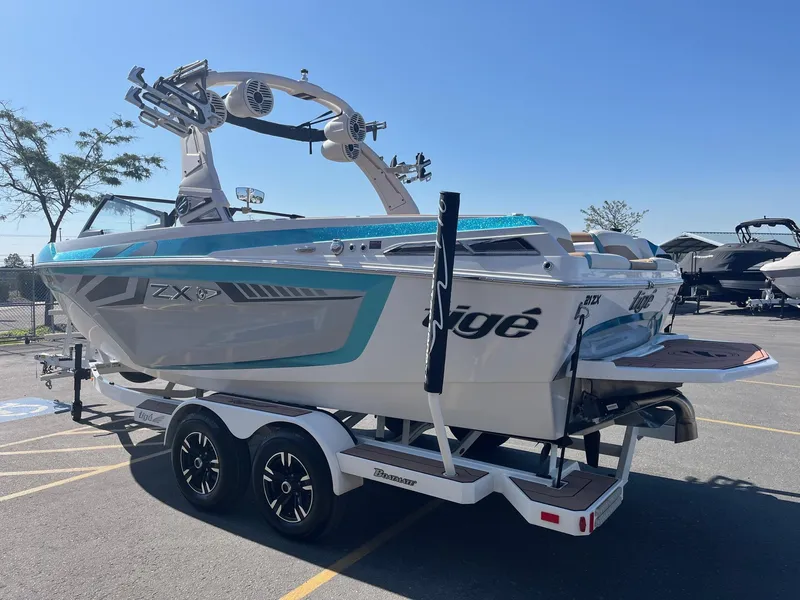 Slide: The Image of Tigé ZX1 2022 - 7