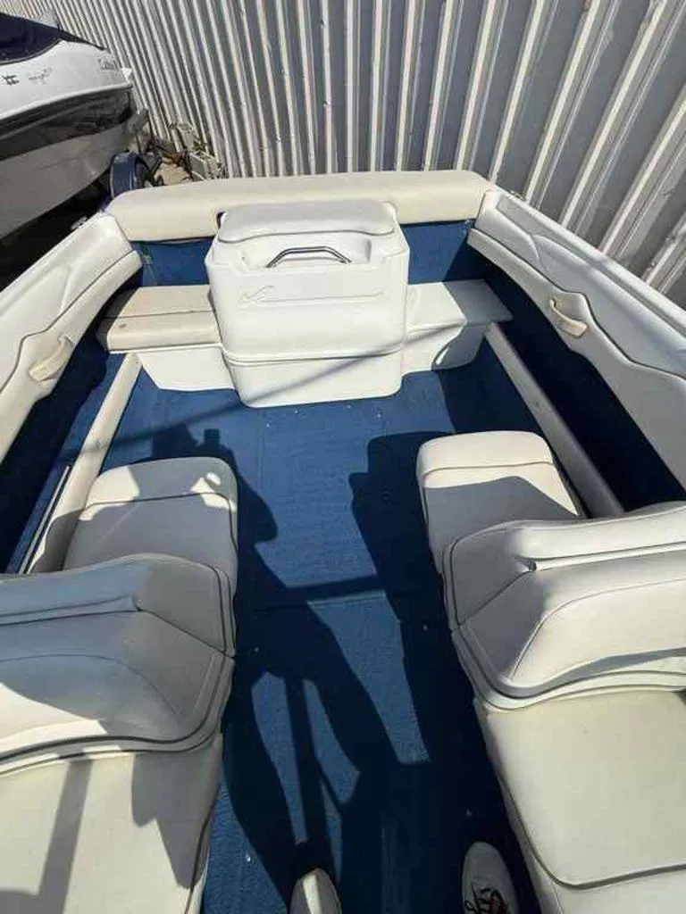 Slide: The Image of Sea Ray 195 1995 - 3