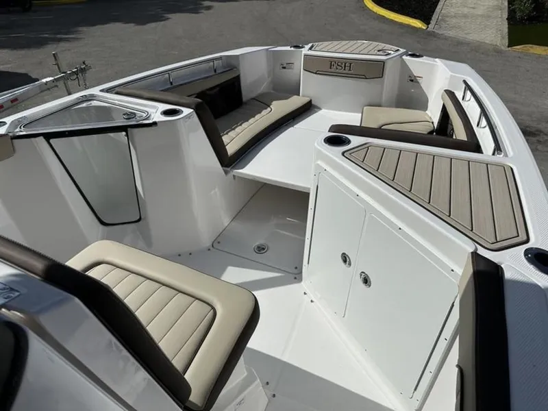 Slide: The Image of Yamaha 255 FSH Sport E 2025 - 12