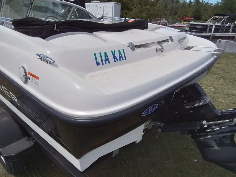 Slide: The Image of Bayliner 175 Bowrider 2011 - 13