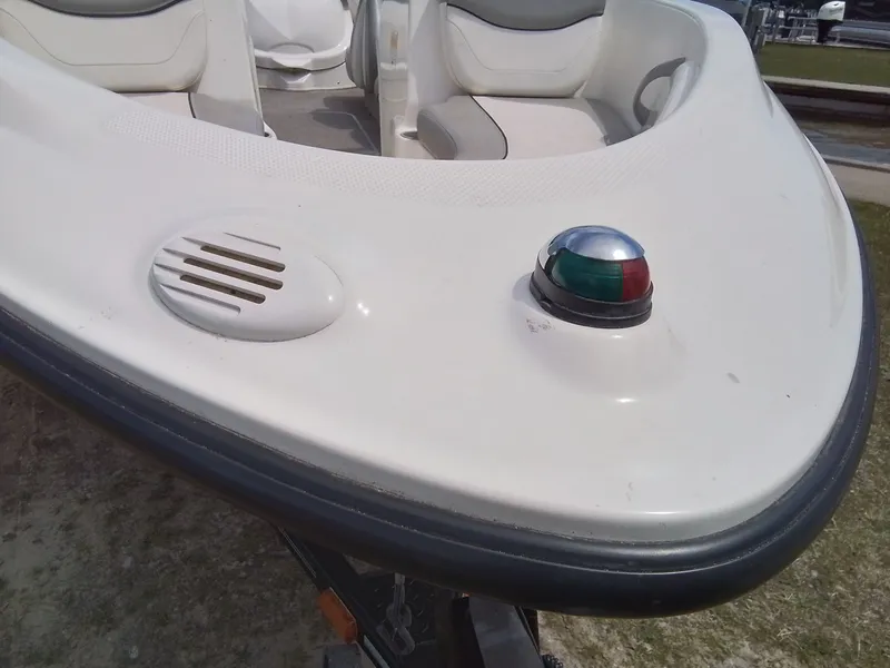 Slide: The Image of Bayliner 175 Bowrider 2011 - 9