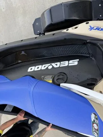 Slide: The Image of Sea-Doo Spark Trixx For 3 Rotax 900 ACE - 90 Ibr A 2025 - 10