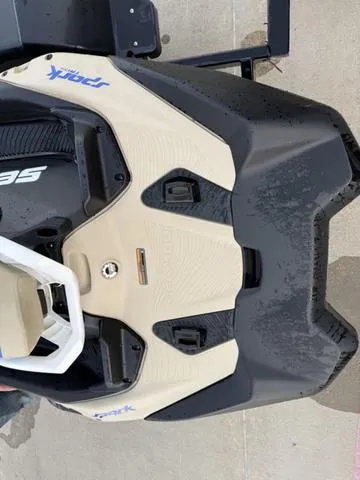 Slide: The Image of Sea-Doo Spark Trixx For 3 Rotax 900 ACE - 90 Ibr A 2025 - 11