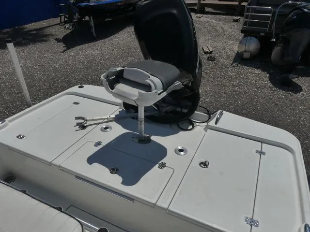 Slide: The Image of Mako 21 LTS 2015 - 25