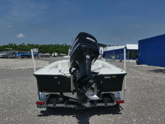 Slide: The Image of Mako 21 LTS 2015 - 5