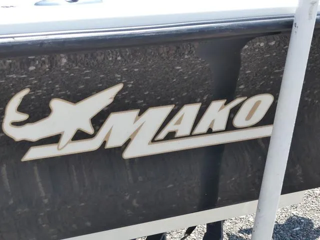 Slide: The Image of Mako 21 LTS 2015 - 8