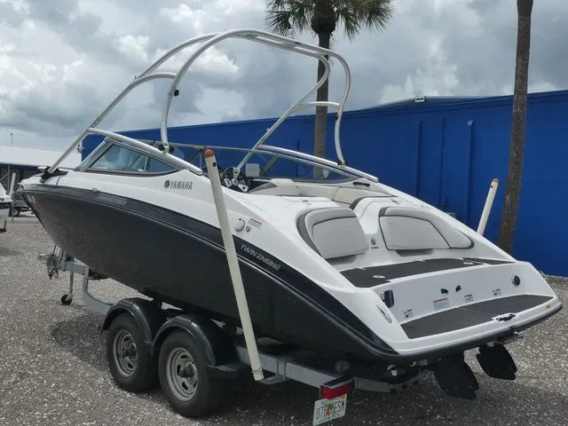 Slide: The Image of Yamaha AR210 2013 - 6