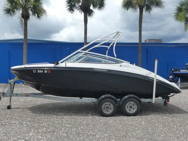 Slide: The Image of Yamaha AR210 2013 - 7