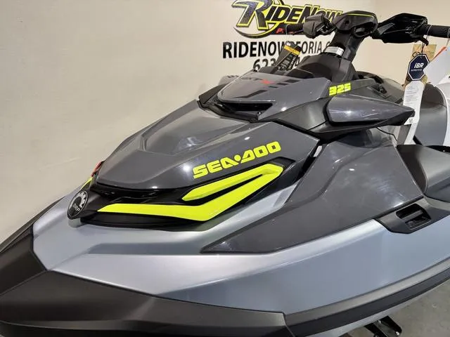 Slide: The Image of Sea-Doo RXT-X 2025 - 16
