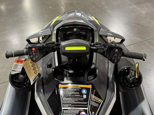 Slide: The Image of Sea-Doo RXT-X 2025 - 8