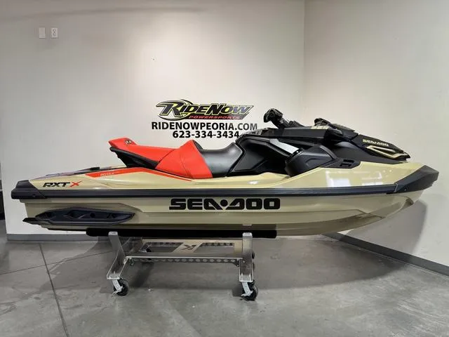 Slide: The Image of Sea-Doo RXT-X 2025 - 4