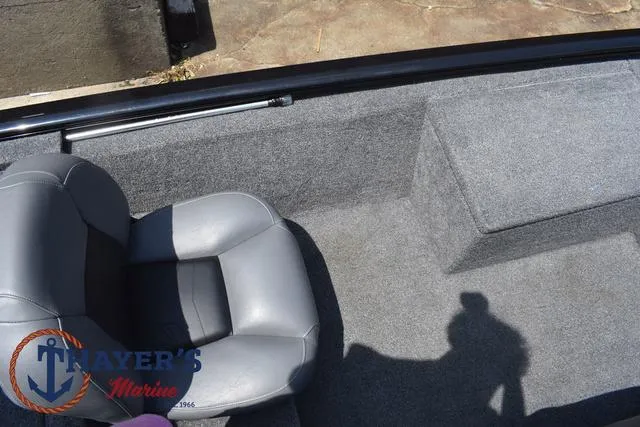 Slide: The Image of Tracker Pro 170 2023 - 13