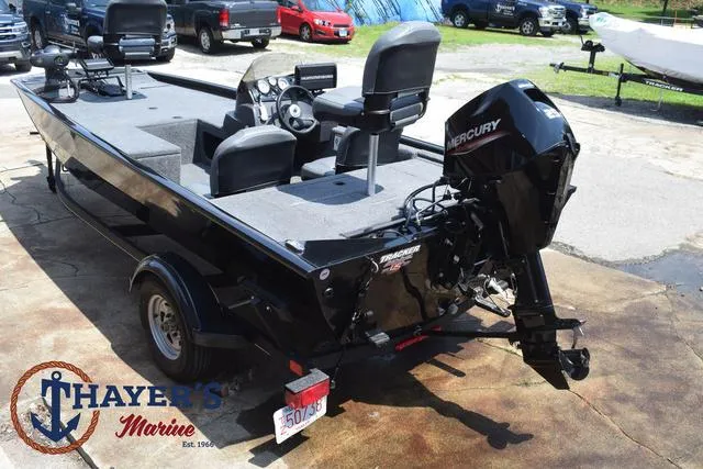 Slide: The Image of Tracker Pro 170 2023 - 6