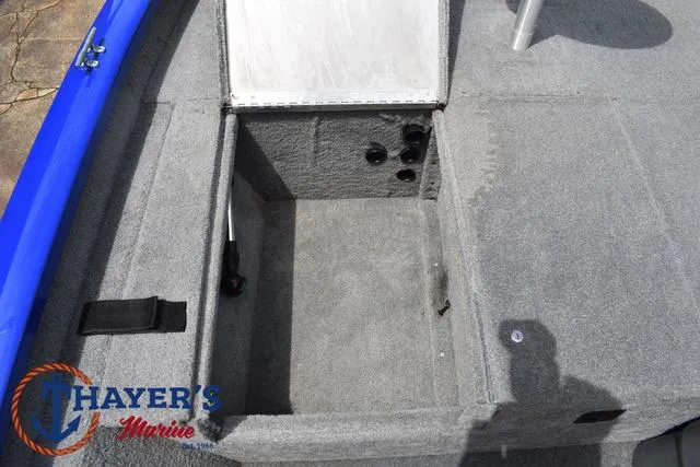 Slide: The Image of Tracker Pro Team 175 TX 2006 - 17