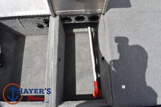 Slide: The Image of Tracker Pro Team 175 TX 2006 - 18