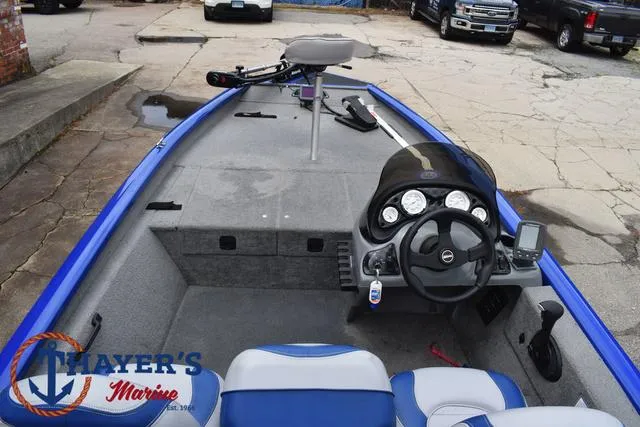 Slide: The Image of Tracker Pro Team 175 TX 2006 - 36