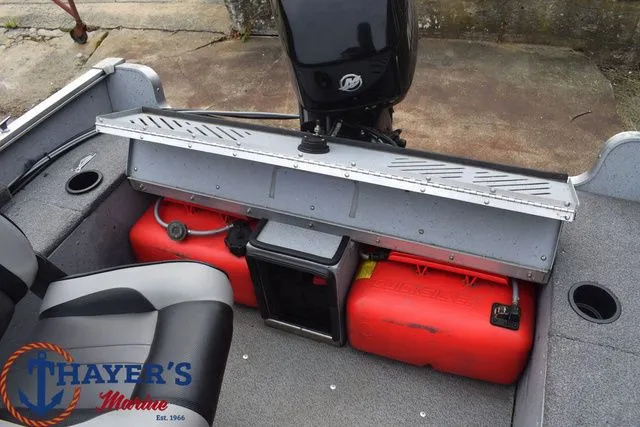 Slide: The Image of Lund 1600 Rebel SS 2016 - 16