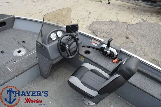 Slide: The Image of Lund 1600 Rebel SS 2016 - 8