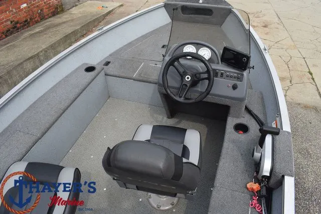 Slide: The Image of Lund 1600 Rebel SS 2016 - 9