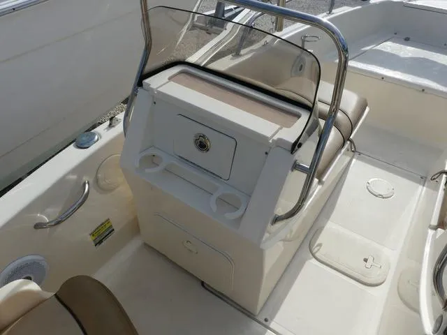 Slide: The Image of Scout 175 Sport Dorado 2018 - 12